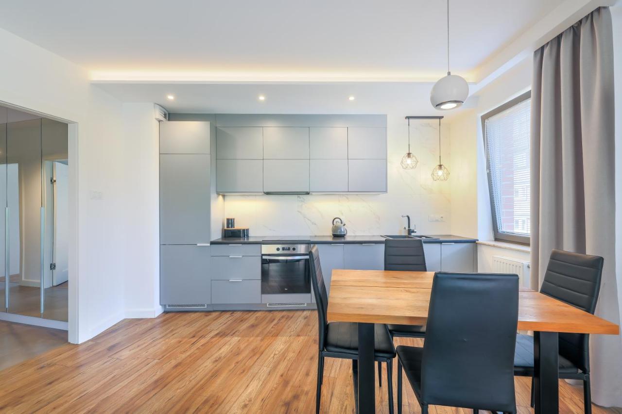 Apartmate- Heart Of Oldtown Apartment- Sauna & Security Γκντανσκ Εξωτερικό φωτογραφία