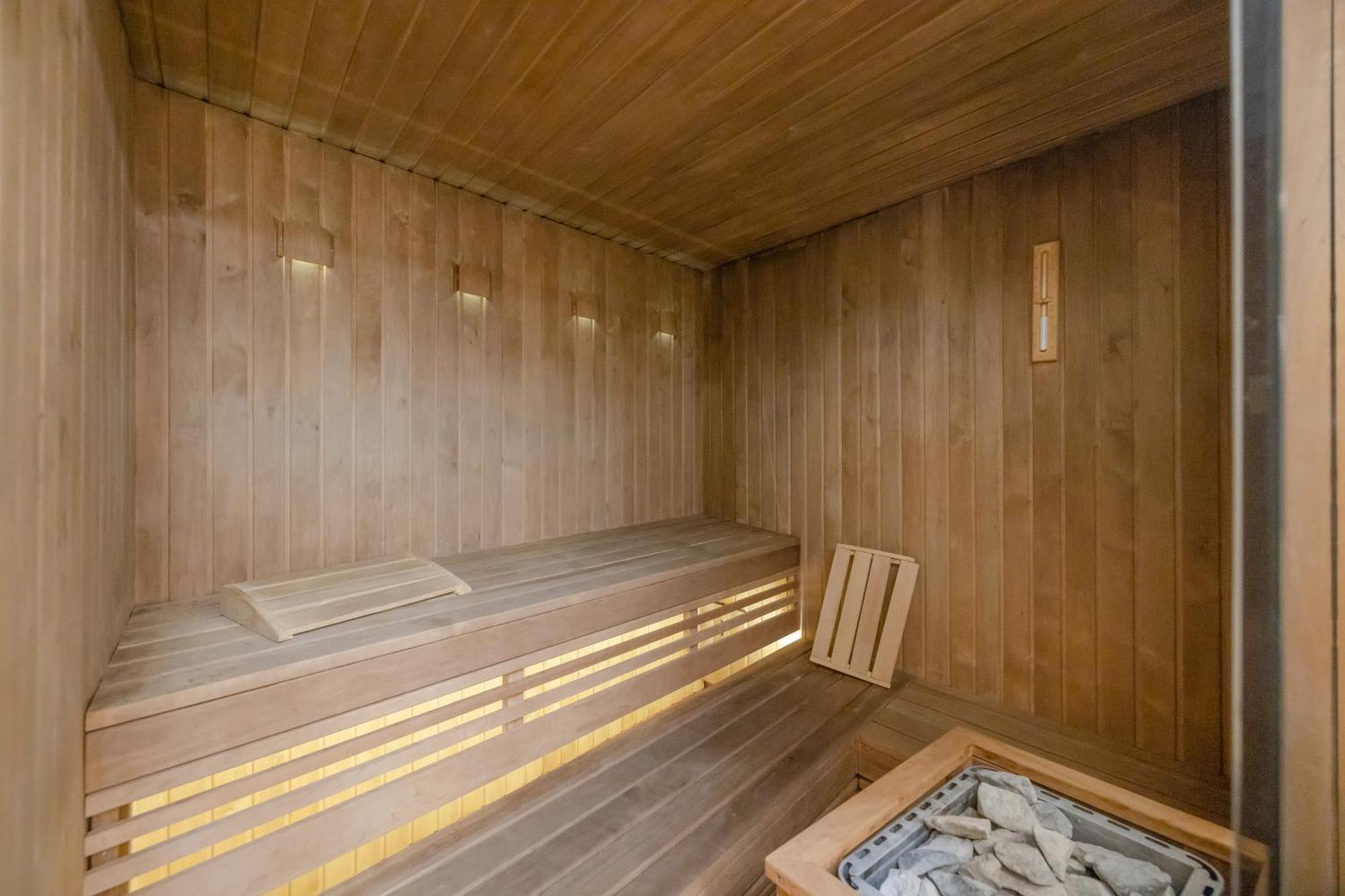 Apartmate- Heart Of Oldtown Apartment- Sauna & Security Γκντανσκ Εξωτερικό φωτογραφία